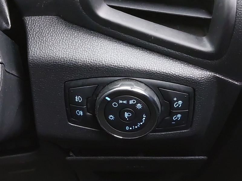 Used Ford Ecosport 2018 for sale - 76932476: Photo 18