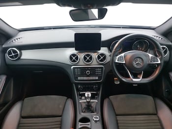 Used Mercedes-Benz GLA 2018 for sale - 78803390: Photo