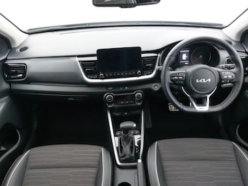 Used Kia Stonic 2023 for sale - 79278454: Photo