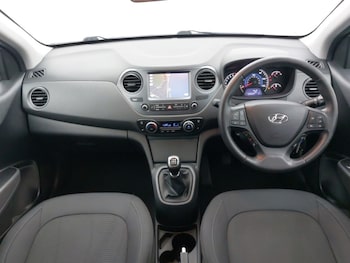 Used Hyundai i10 2017 for sale - 78013175: Photo