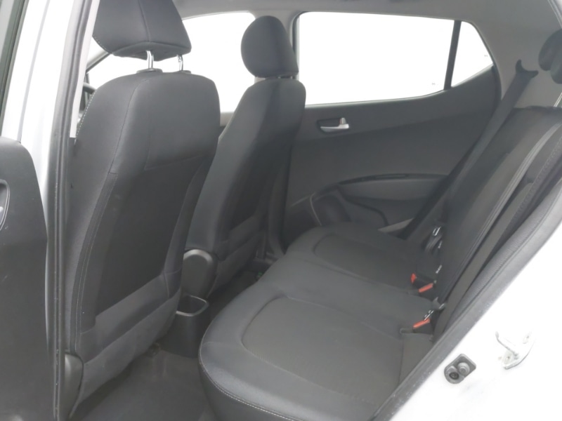 Used Hyundai i10 2017 for sale - 78013175: Photo 6