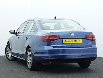 Used Volkswagen Jetta 2016 for sale - 78411078: Photo