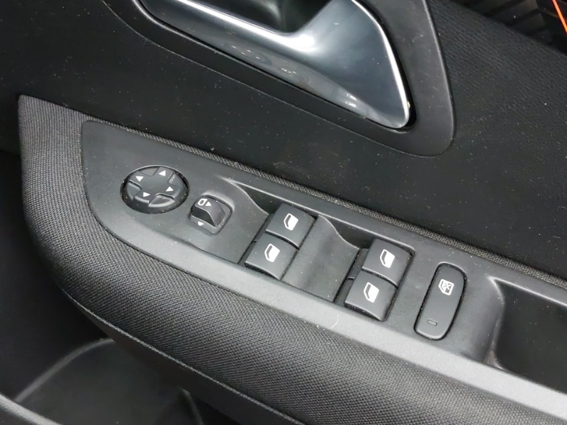 Used Peugeot 208 2022 for sale - 76566847: Photo 19