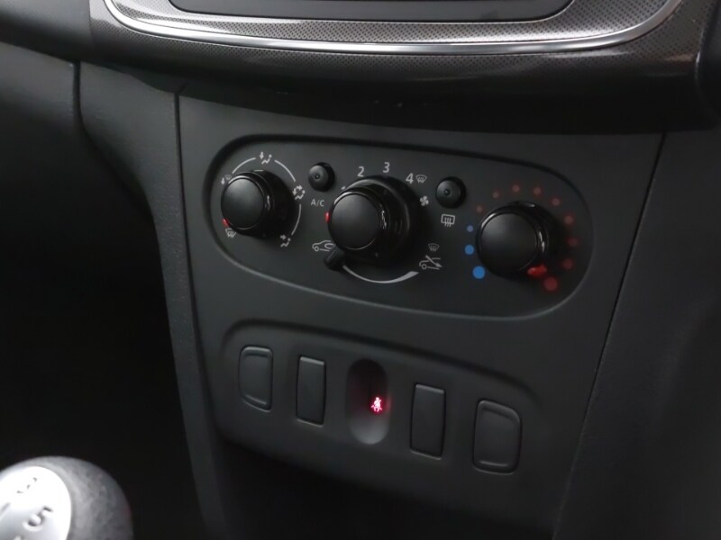 Used Dacia Sandero Stepway 2020 for sale - 77644169: Photo 14