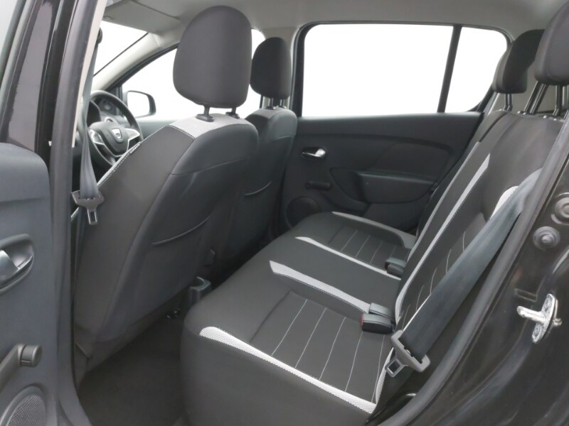 Used Dacia Sandero Stepway 2020 for sale - 77644169: Photo 6