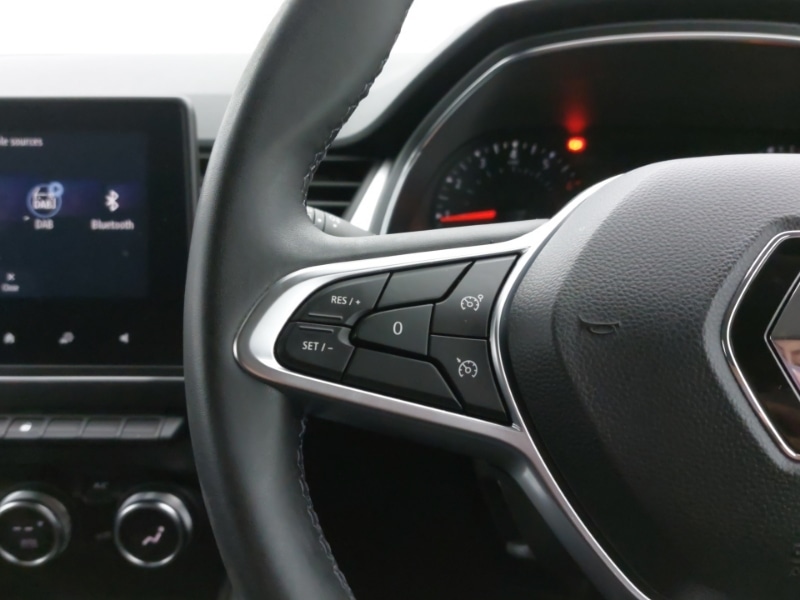 Used Renault Captur 2022 for sale - 77289594: Photo 17