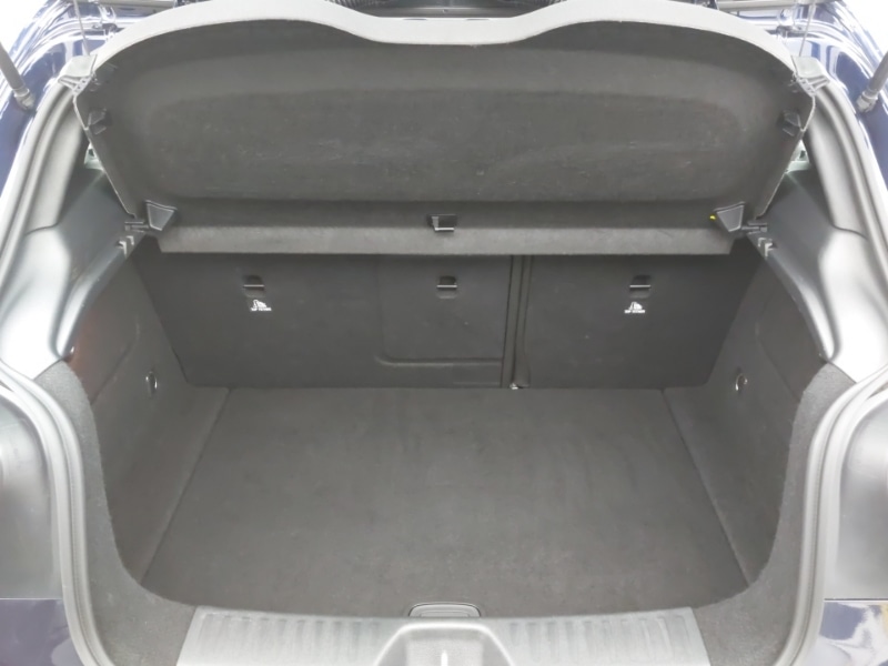 Used Mercedes-Benz A-Class 2017 for sale - 76763811: Photo 8