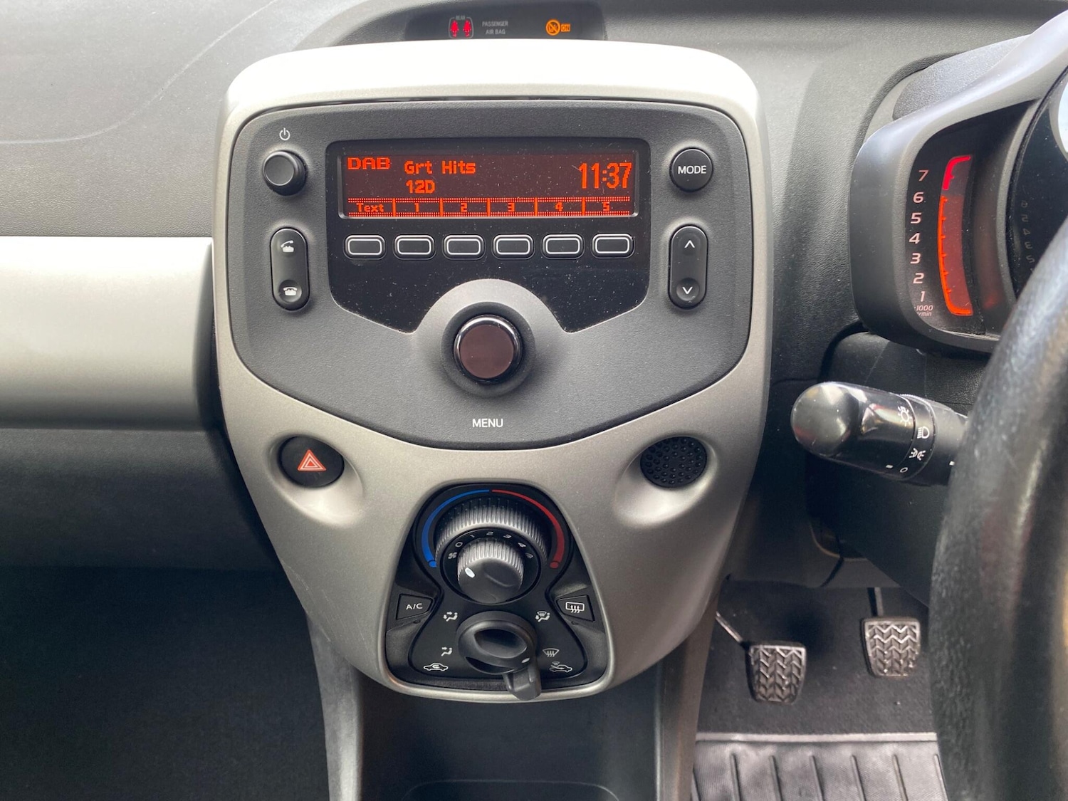 Used Toyota AYGO for sale - 77633429: Photo 11