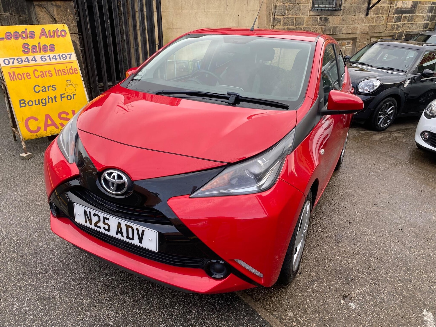 Used Toyota AYGO for sale - 77633429: Photo 3