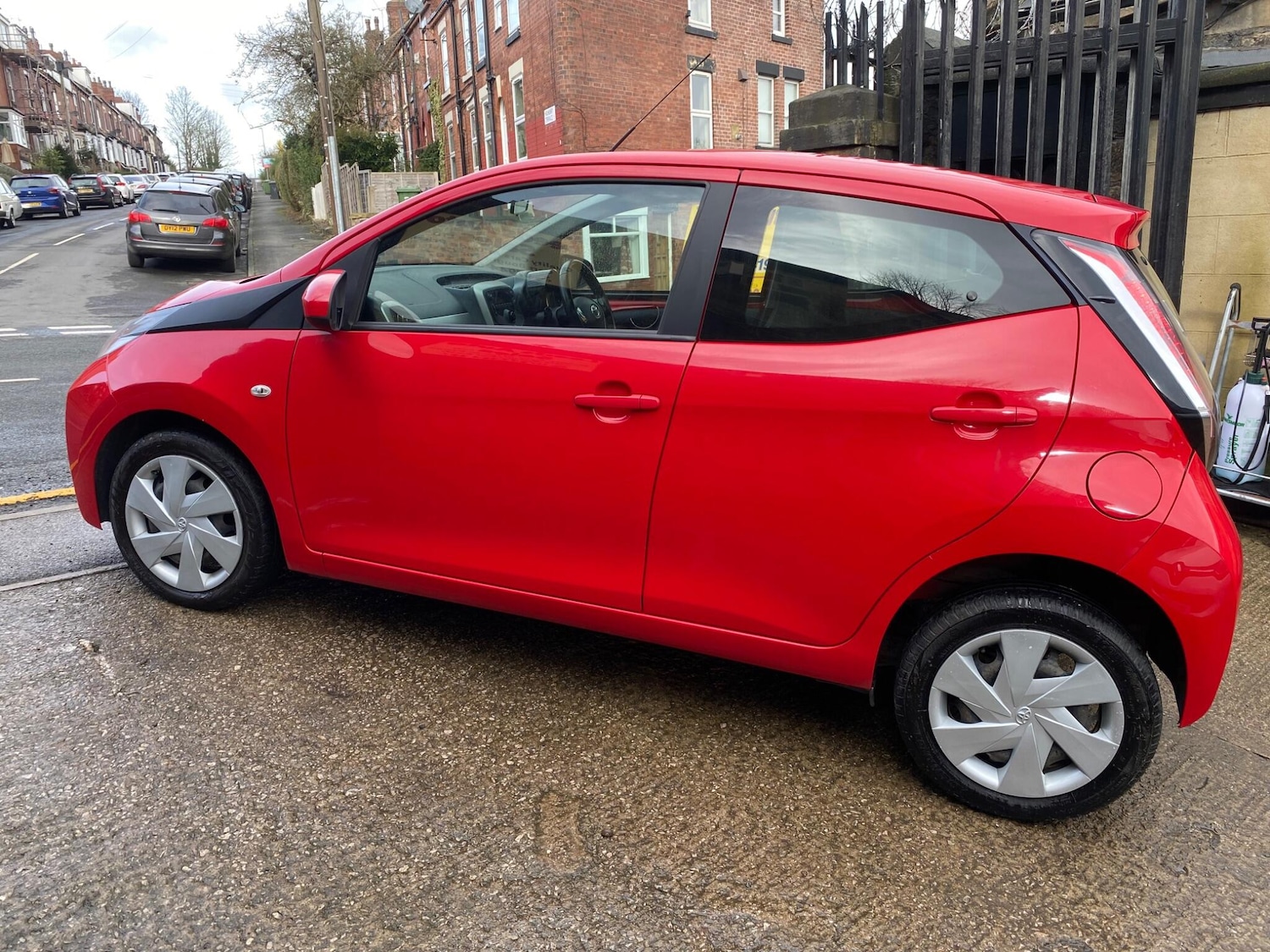 Used Toyota AYGO for sale - 77633429: Photo 8