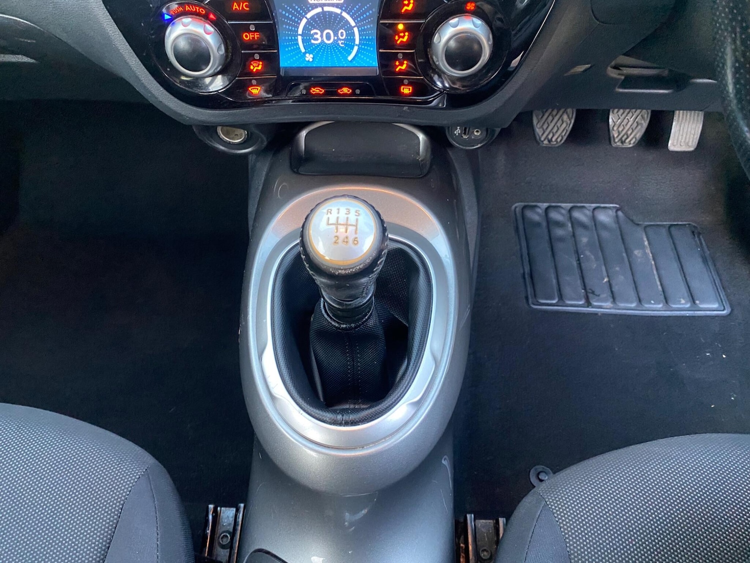 Used Nissan Juke 2014 for sale - 76576697: Photo 16