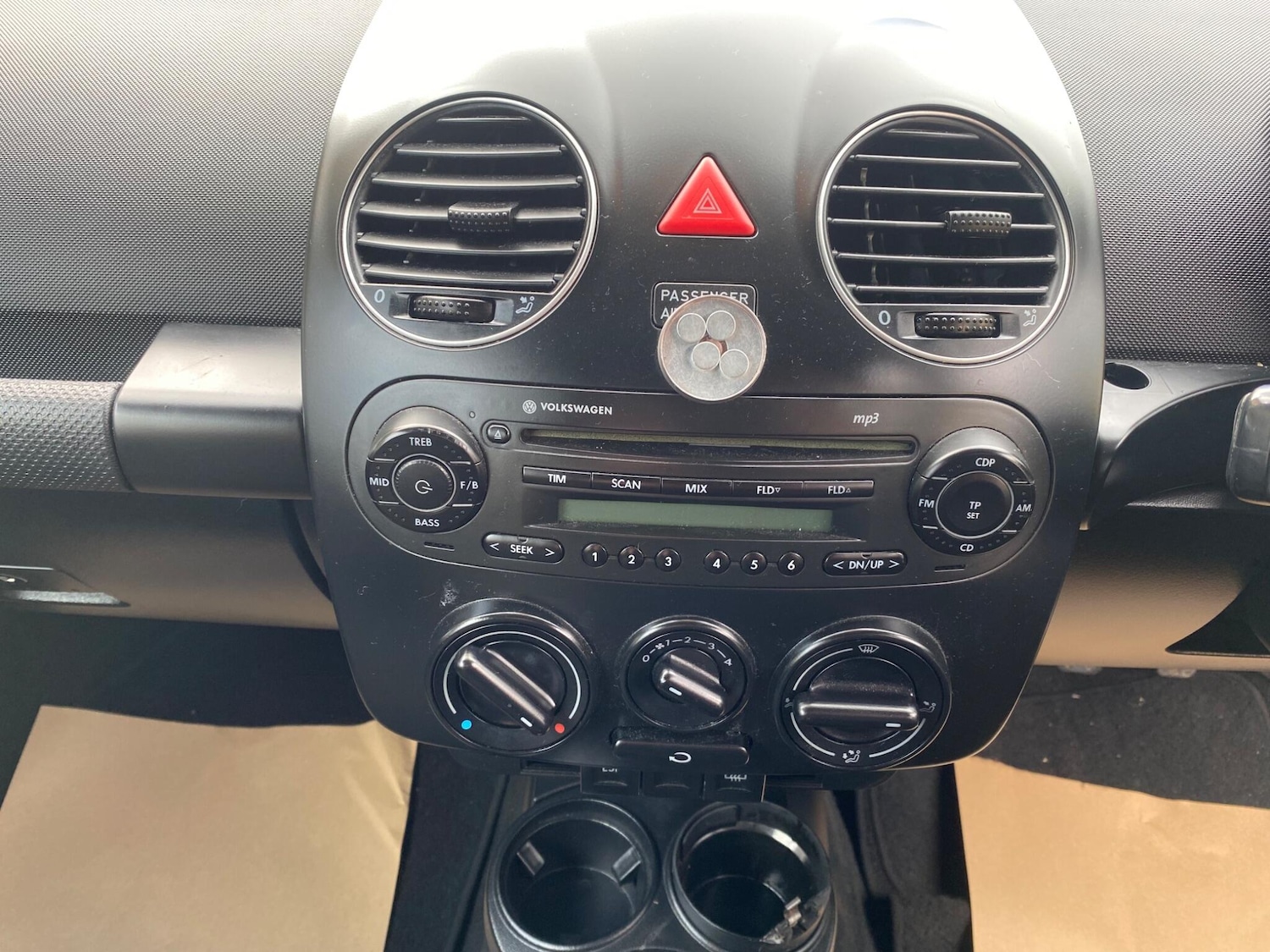 Used Volkswagen Beetle 2010 for sale - 78058561: Photo 19