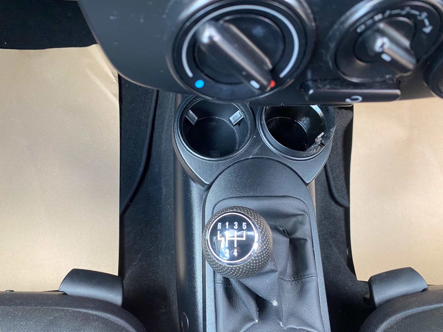 Used Volkswagen Beetle 2010 for sale - 78058561: Photo 20