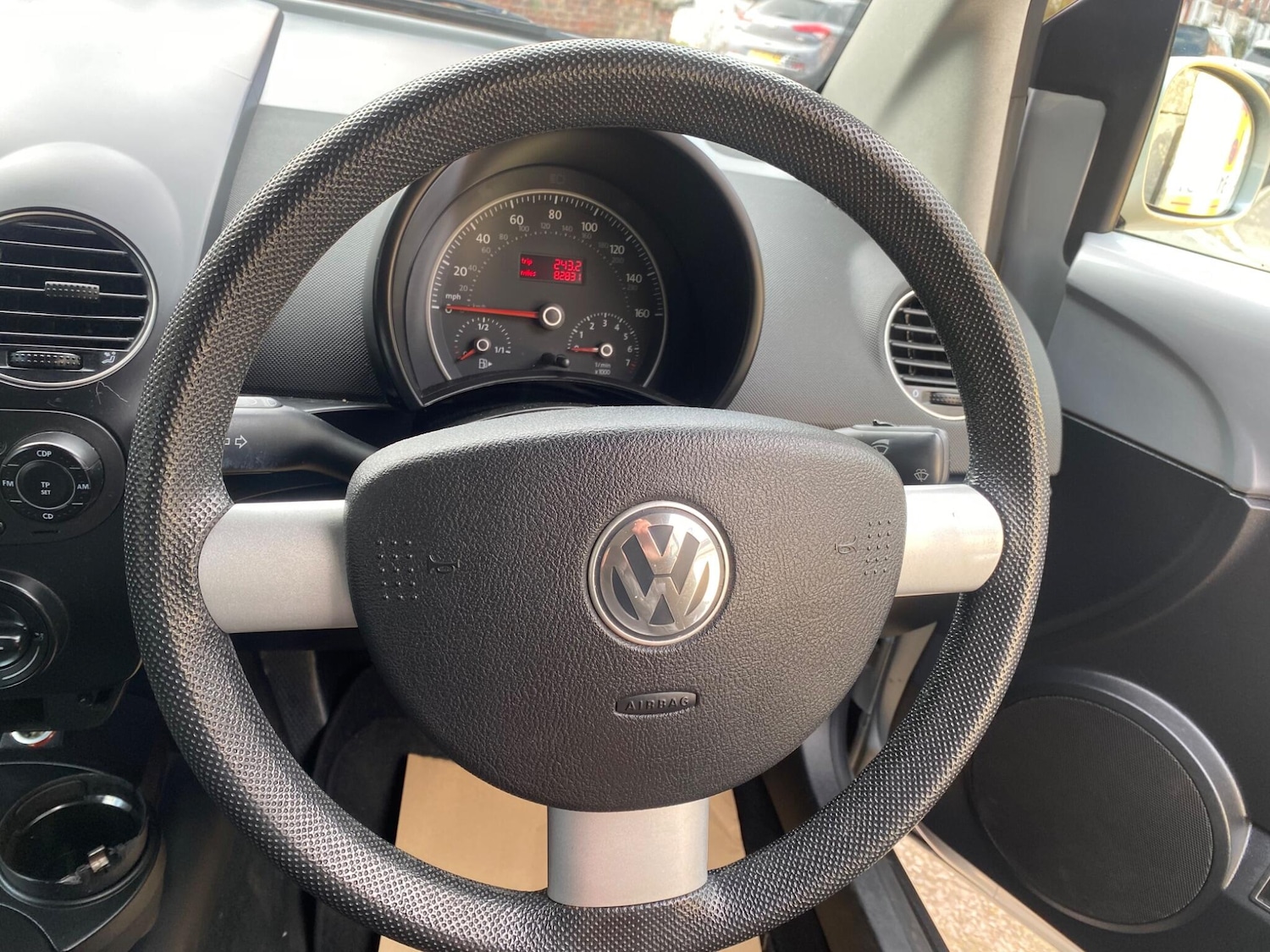 Used Volkswagen Beetle 2010 for sale - 78058561: Photo 21