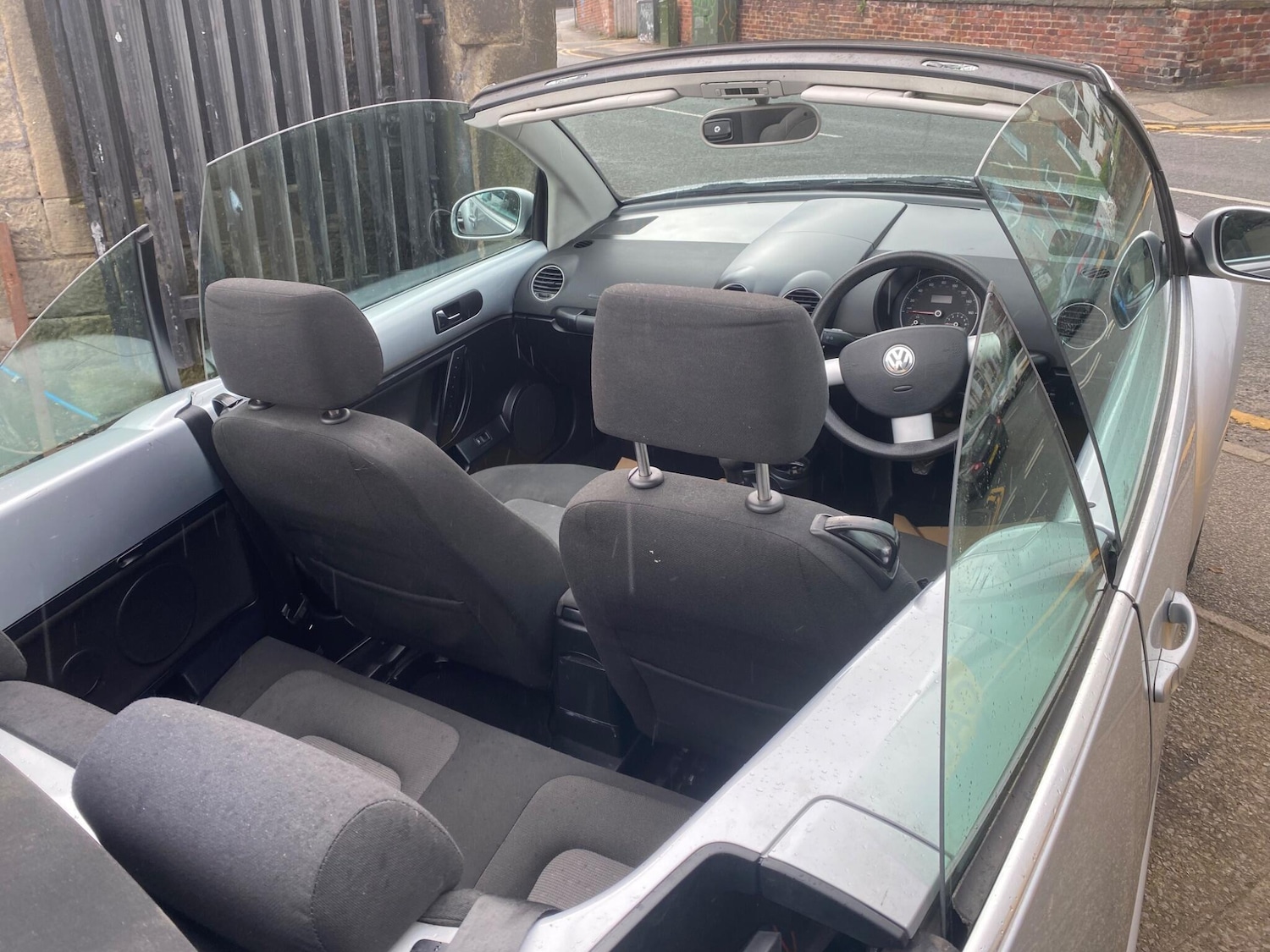 Used Volkswagen Beetle 2010 for sale - 78058561: Photo 28