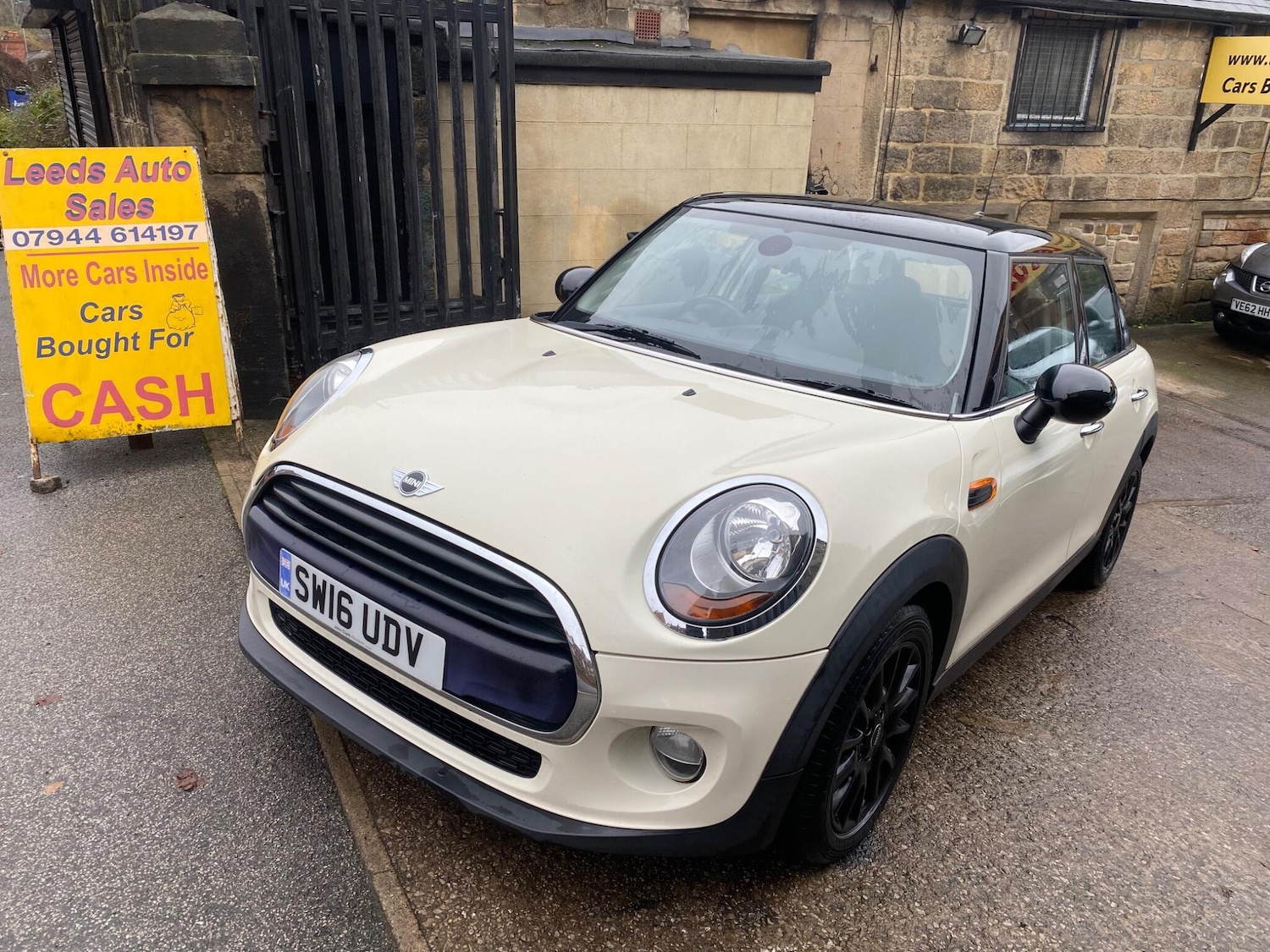 Used MINI Hatch 2016 for sale - 76666956: Photo 3