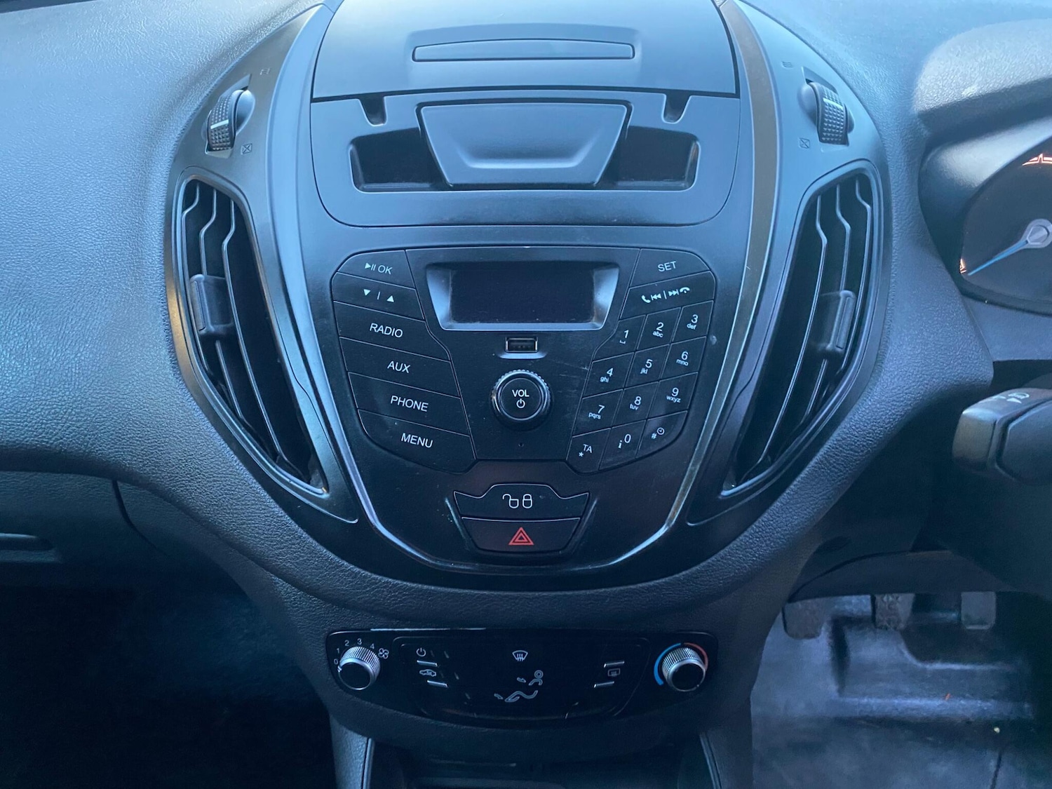 Used Ford Transit Courier 2017 for sale - 77279788: Photo 11