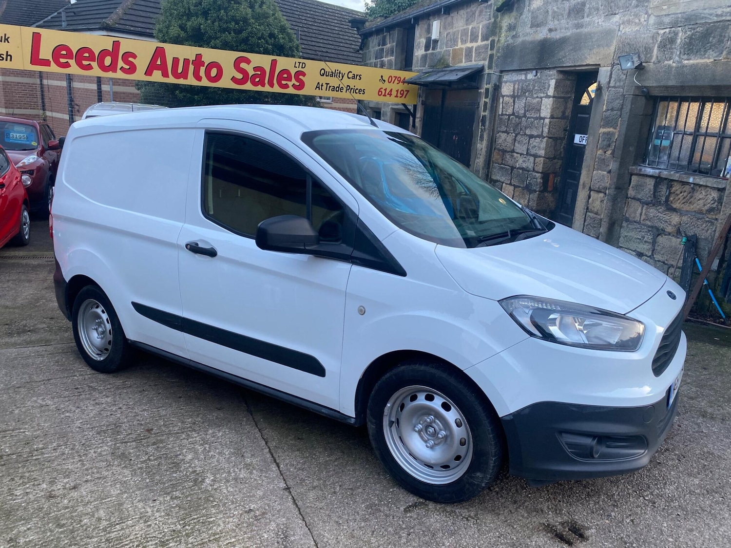 Used Ford Transit Courier 2017 for sale - 77279788: Photo 7