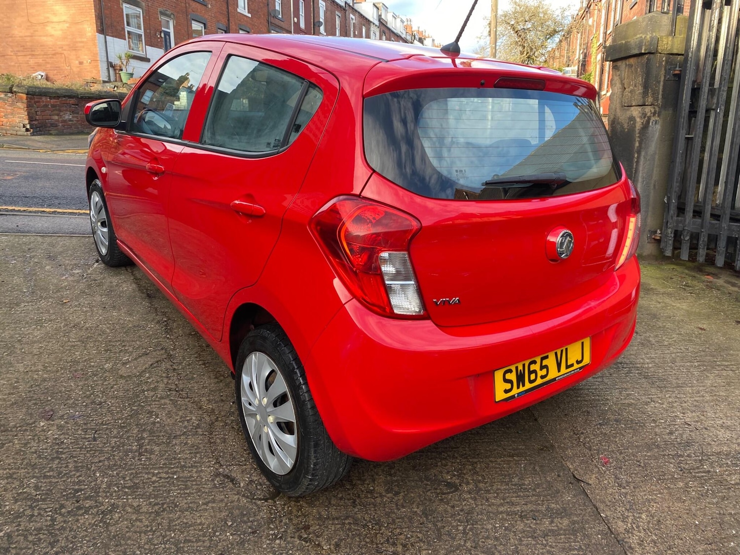 Used Vauxhall Viva 2015 for sale - 77202785: Photo 2