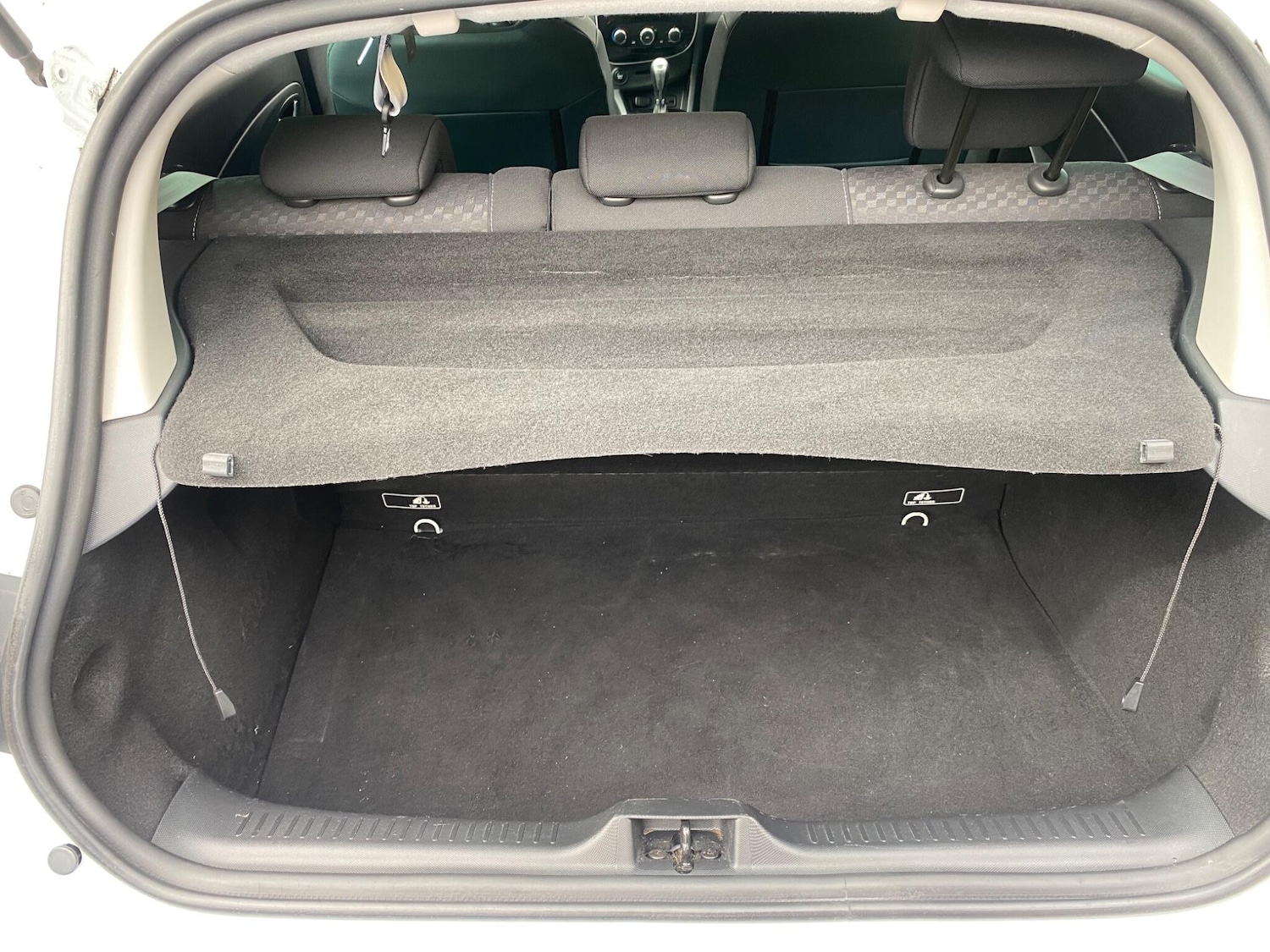 Used Renault Clio 2015 for sale - 78063025: Photo 23