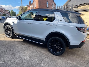 Used Land Rover Discovery Sport 2017 for sale - 79388503: Photo