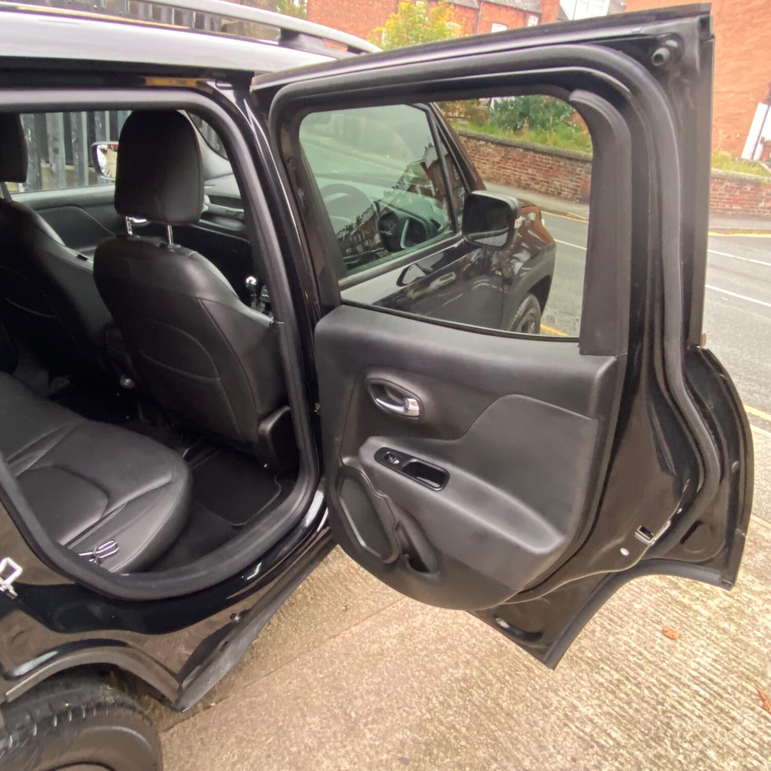 Used Jeep Renegade 2021 for sale - 76576690: Photo 17