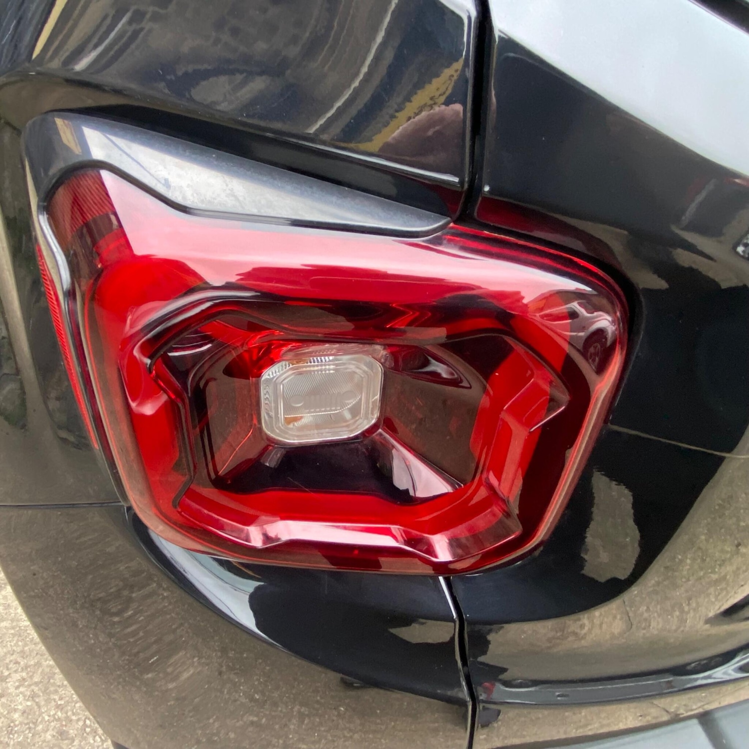 Used Jeep Renegade 2021 for sale - 76576690: Photo 30