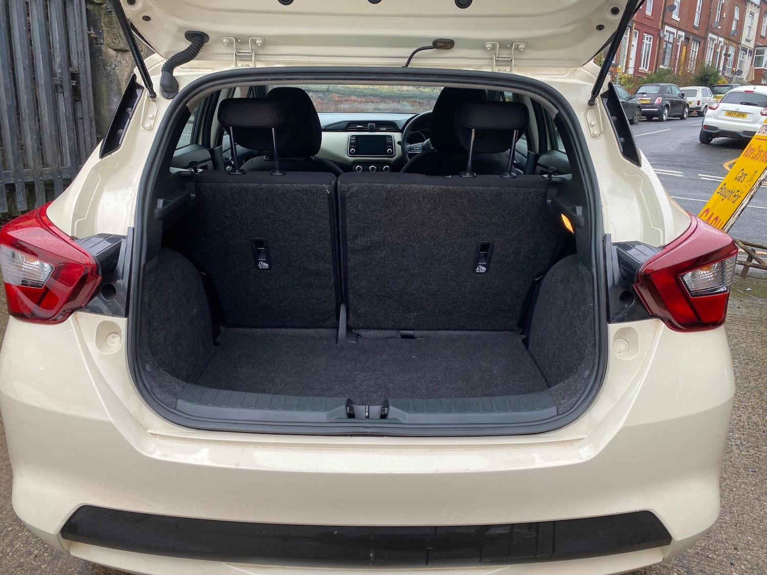 Used Nissan Micra 2022 for sale - 77377000: Photo 18