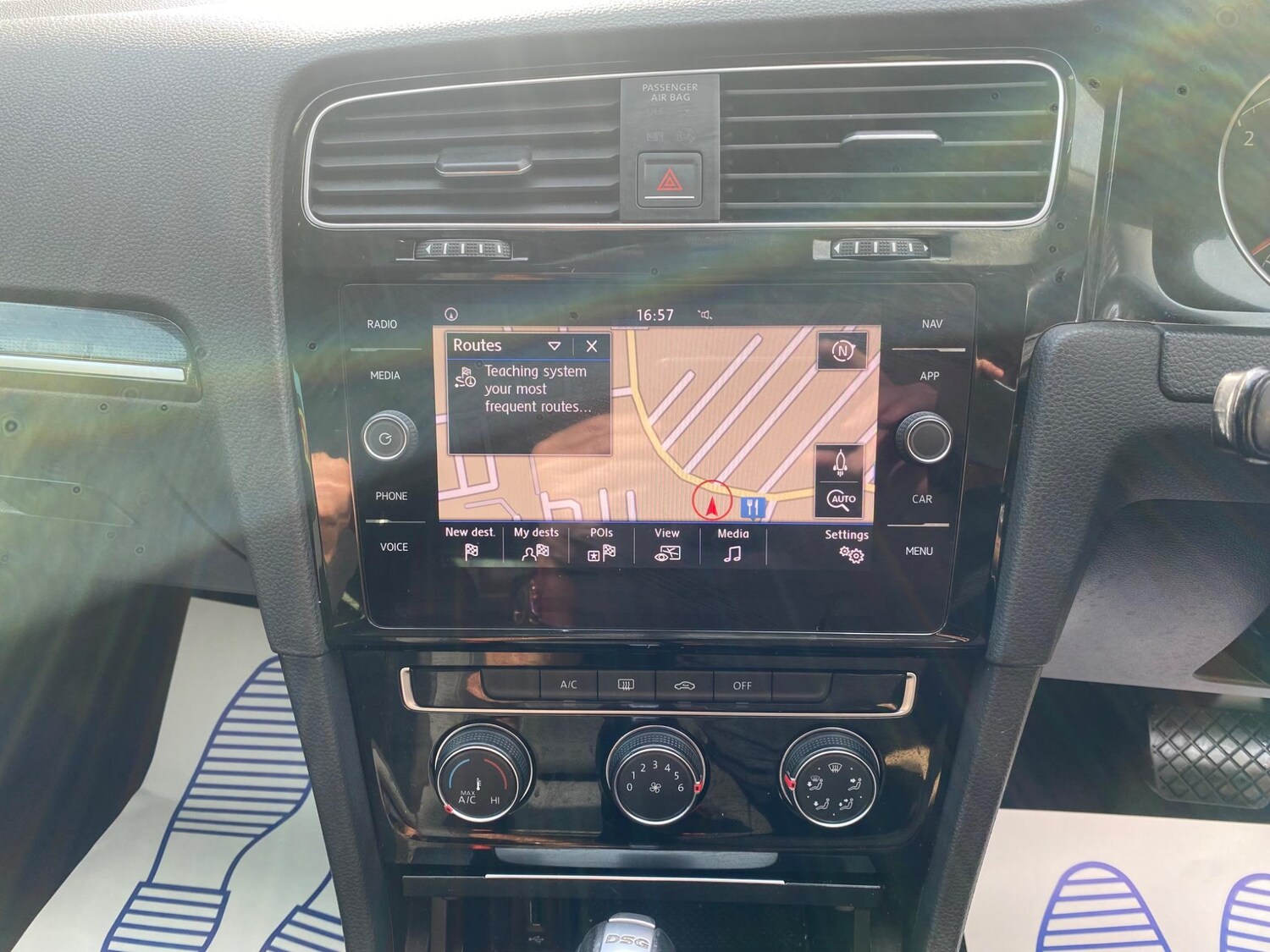 Used Volkswagen Golf 2017 for sale - 76936261: Photo 15