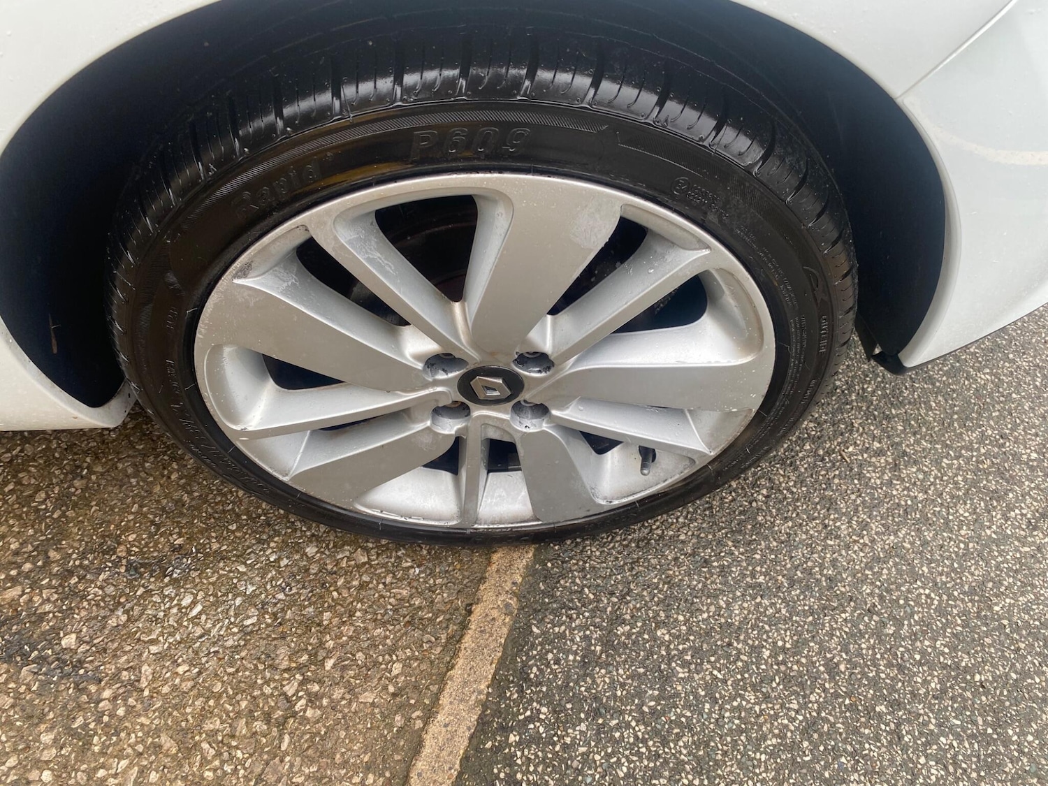 Used Renault Clio for sale - 77484579: Photo 10