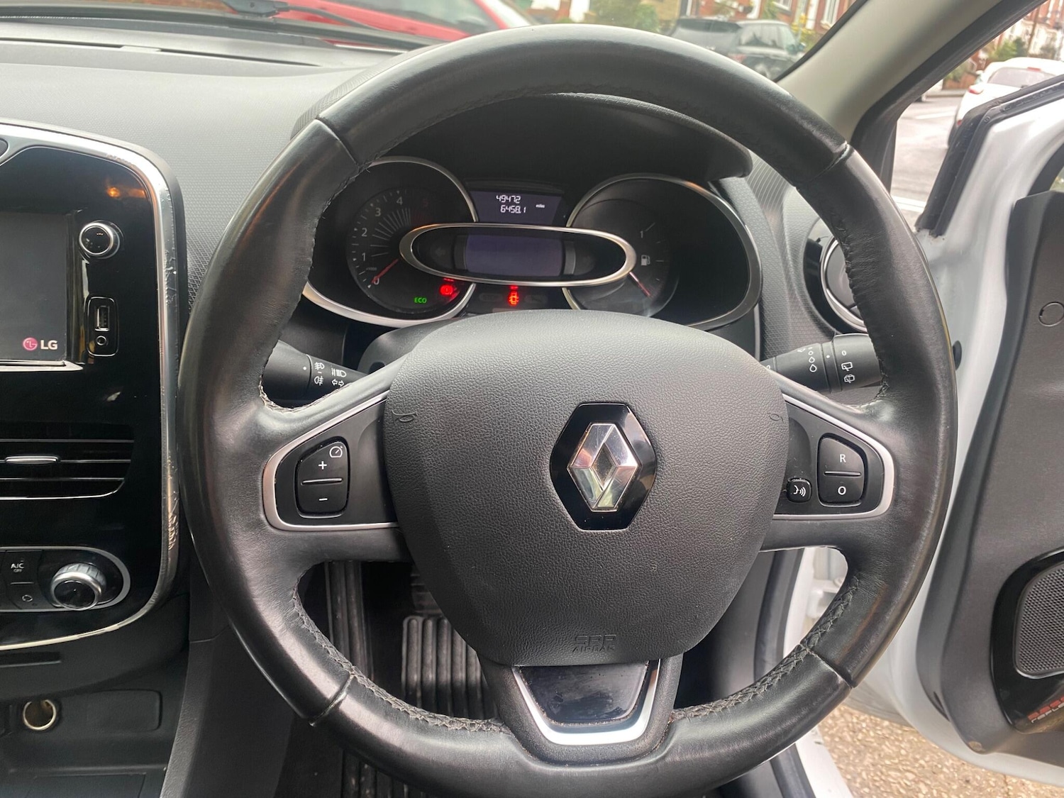 Used Renault Clio for sale - 77484579: Photo 17