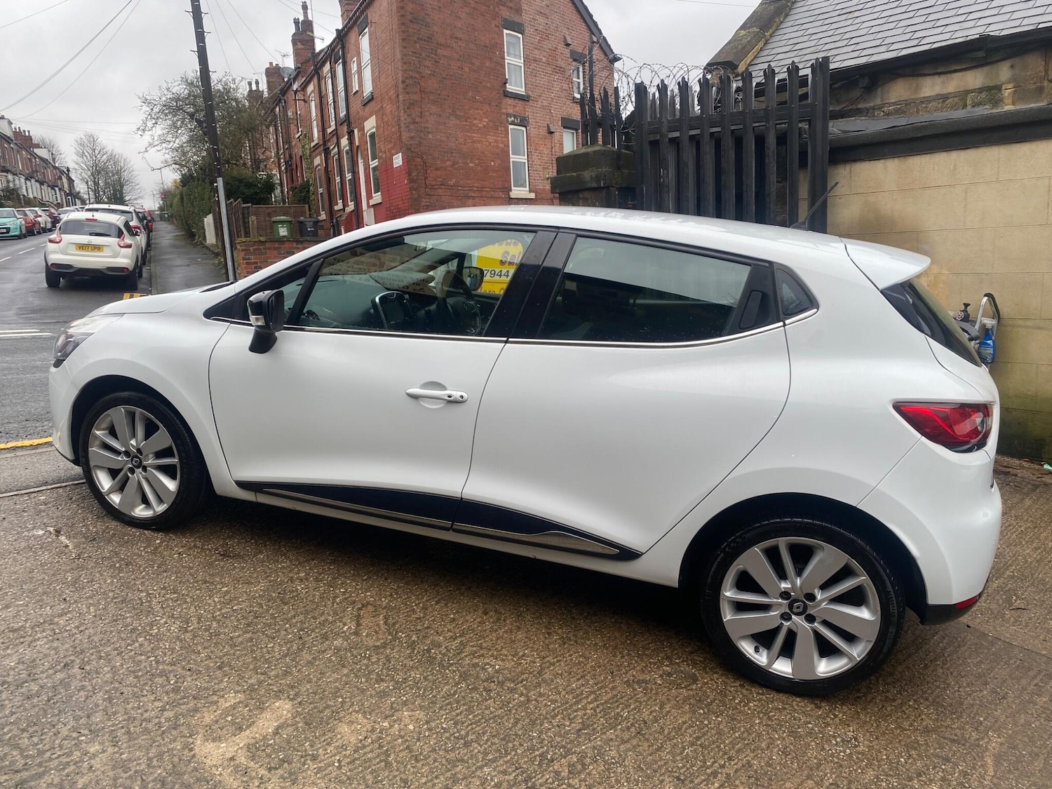 Used Renault Clio for sale - 77484579: Photo 8