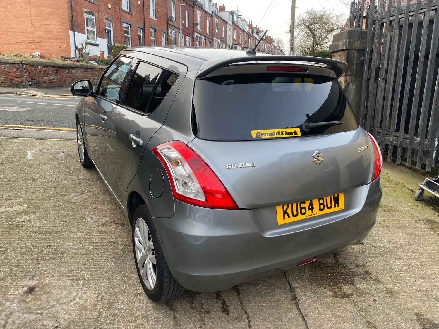 Used Suzuki Swift 2014 for sale - 77559986: Photo 2