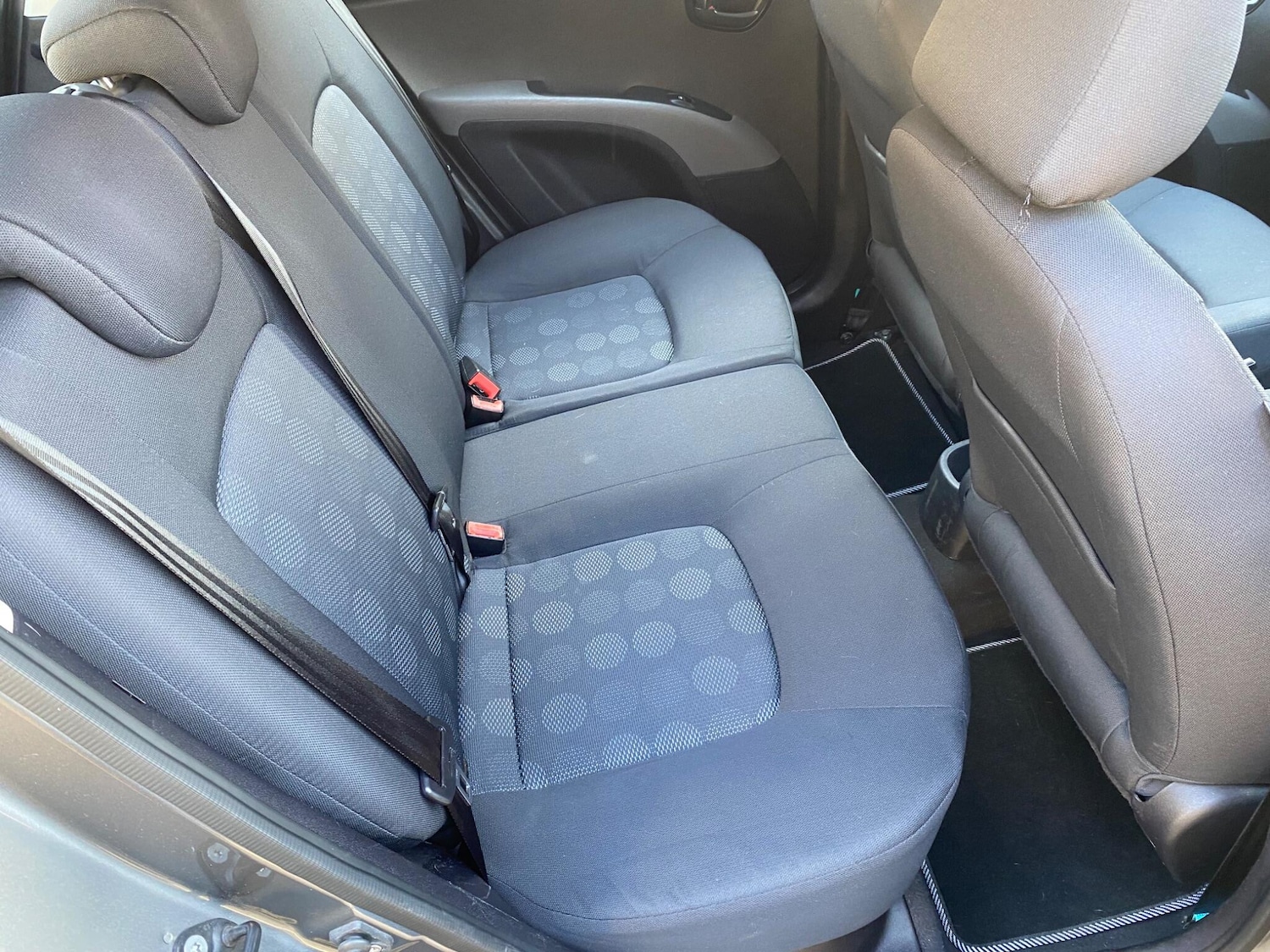 Used Hyundai i10 2010 for sale - 78127364: Photo 21