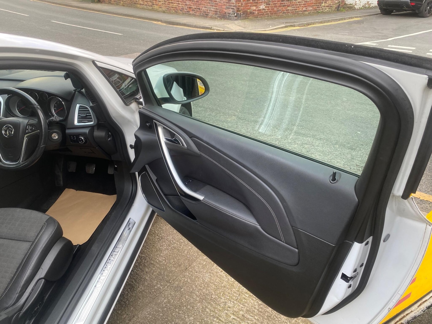 Used Vauxhall Astra GTC 2013 for sale - 77839424: Photo 19