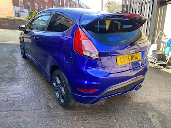 Used Ford Fiesta 2015 for sale - 78127351: Photo