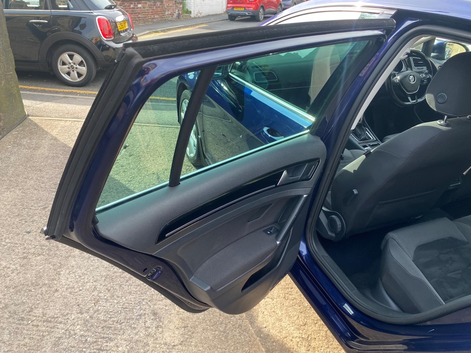 Used Volkswagen Golf 2017 for sale - 76597283: Photo 27