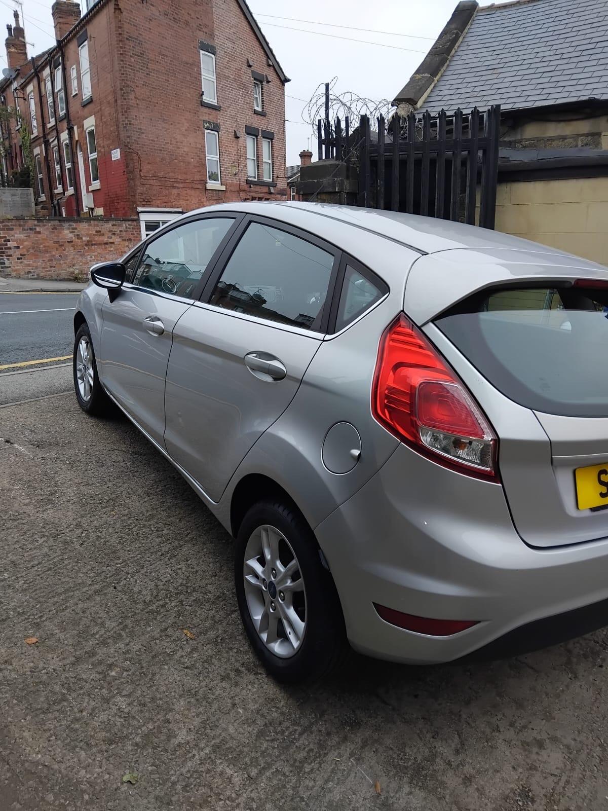 Used Ford Fiesta 2015 for sale - 76576694: Photo 2