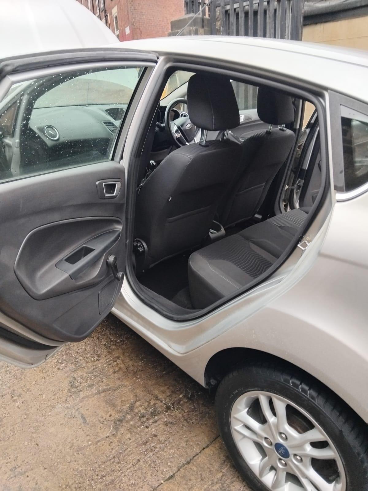 Used Ford Fiesta 2015 for sale - 76576694: Photo 8