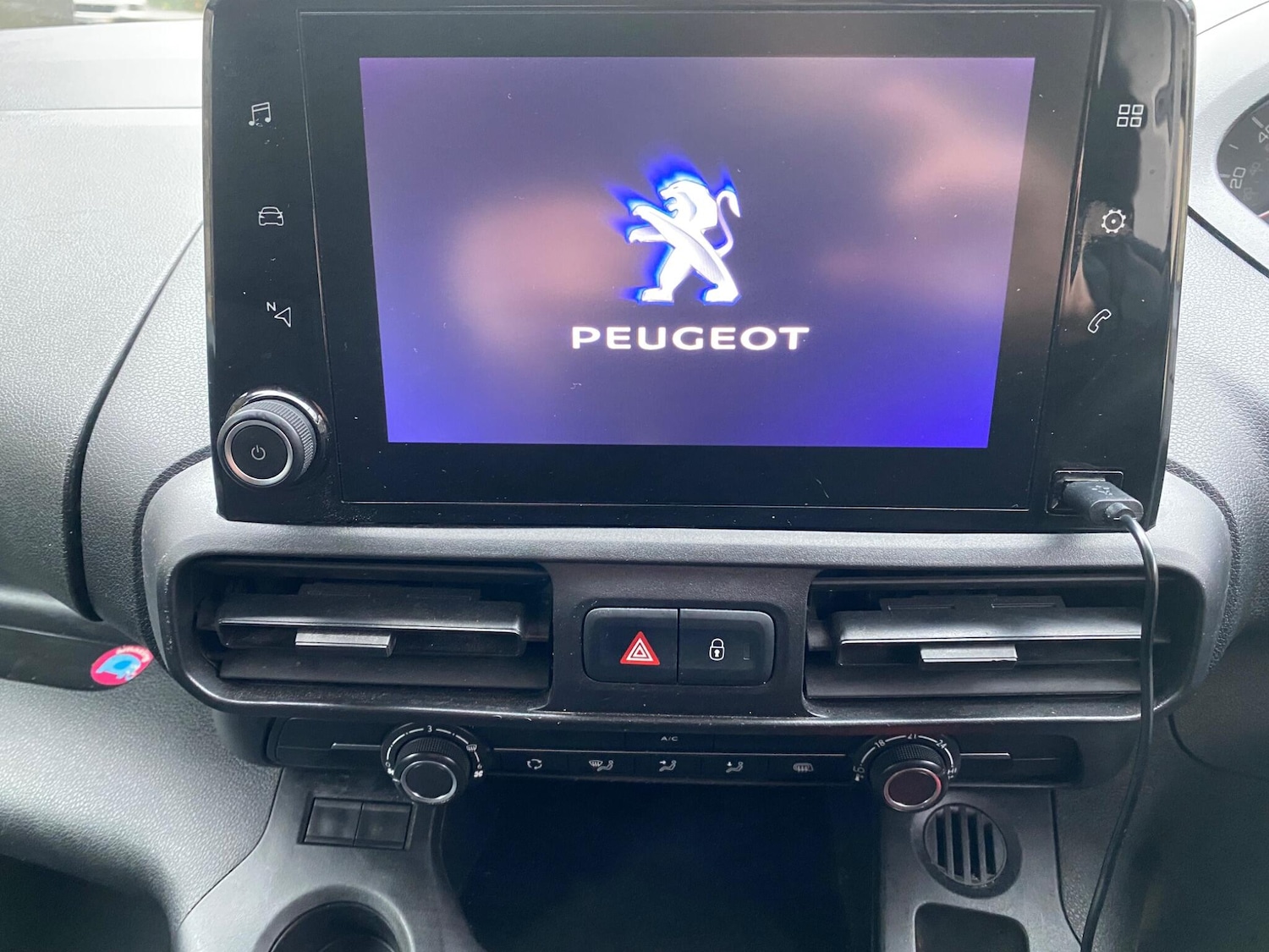 Used Peugeot Partner 2022 for sale - 77479487: Photo 15