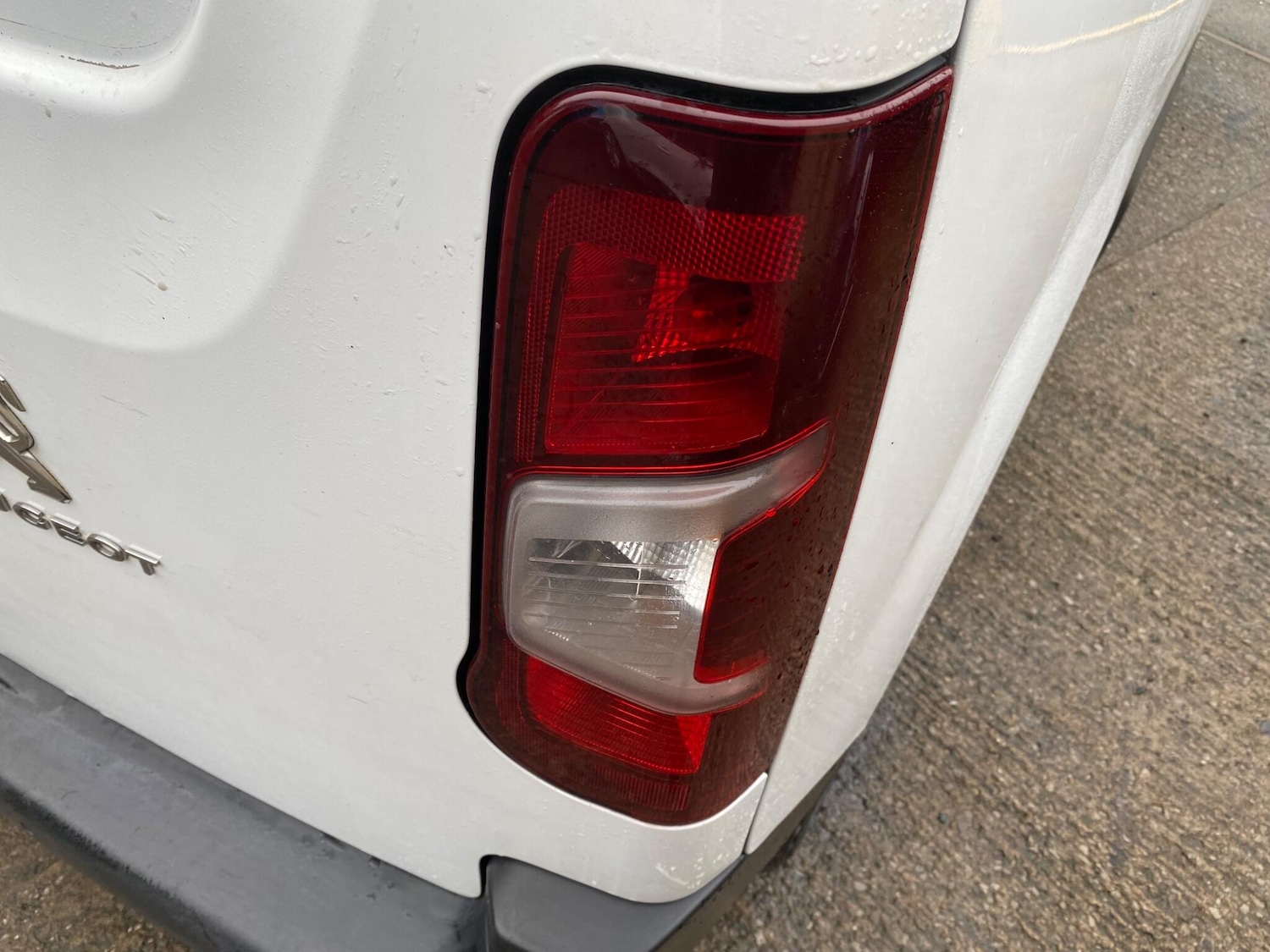 Used Peugeot Partner 2022 for sale - 77479487: Photo 29