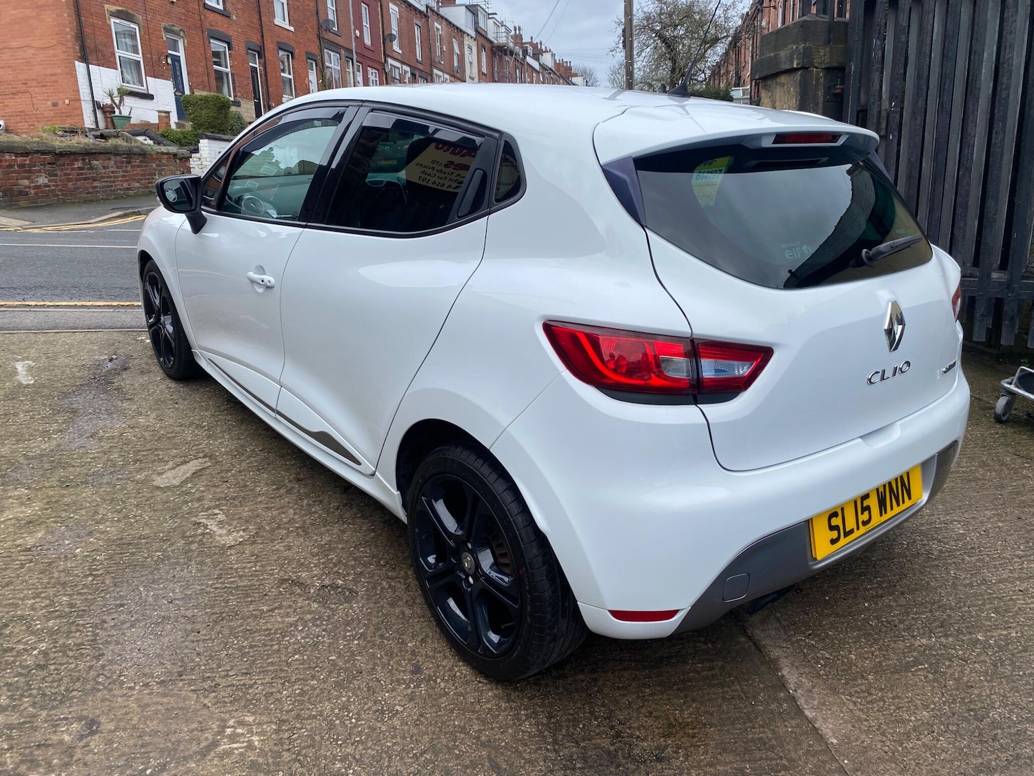 Used Renault Clio for sale - 77704701: Photo 2