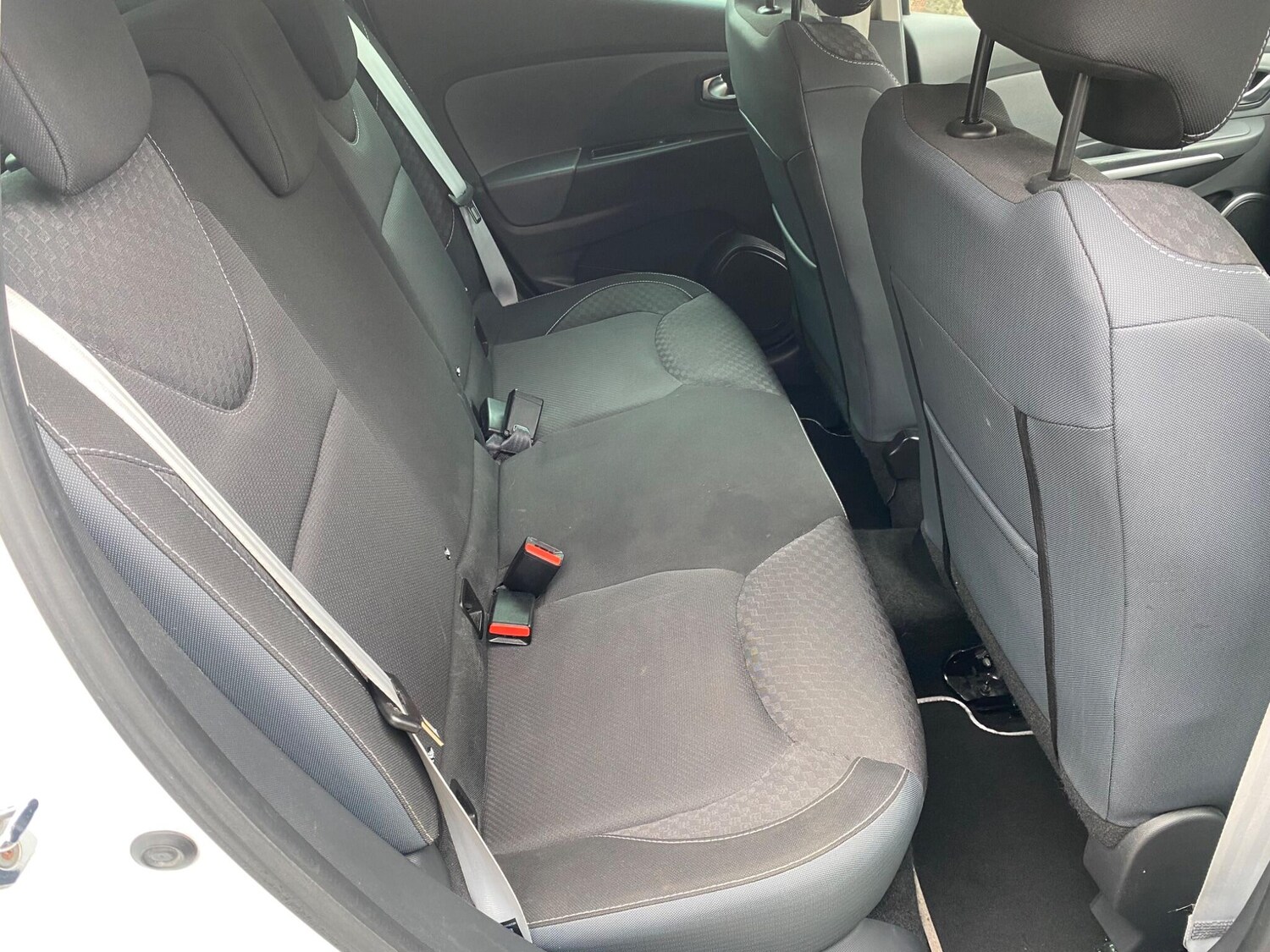 Used Renault Clio for sale - 77704701: Photo 21