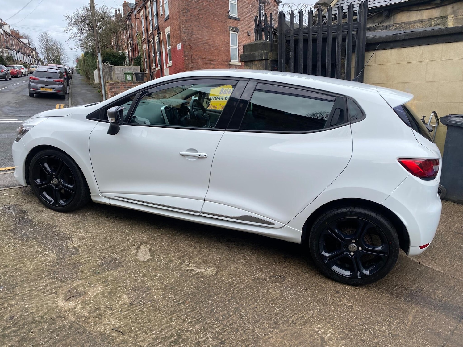 Used Renault Clio for sale - 77704701: Photo 8