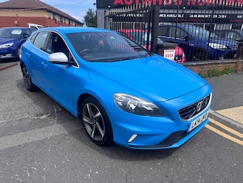 Used Volvo V40 2014 for sale - 79621626: Photo
