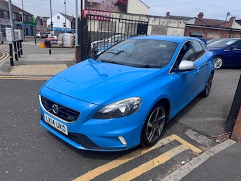 Used Volvo V40 2014 for sale - 79621626: Photo