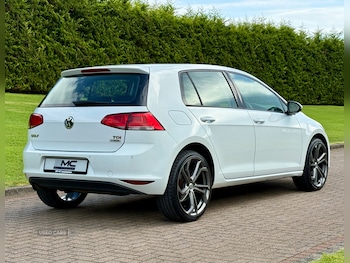 Used Volkswagen Golf 2015 for sale - 79159330: Photo
