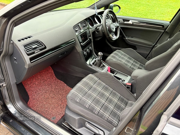 Used Volkswagen Golf 2015 for sale - 77292240: Photo 10