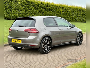 Used Volkswagen Golf 2016 for sale - 79085630: Photo