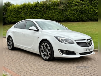 Vauxhall - Insignia